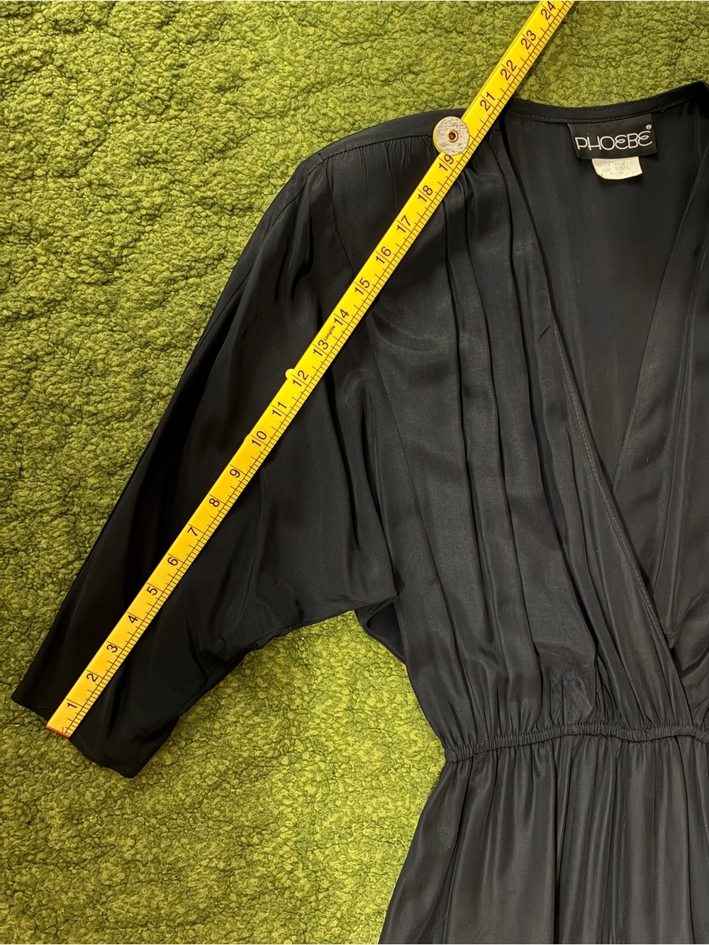 Vintage Phoebe V-Neck Midi Dress - Picture 5 of 7